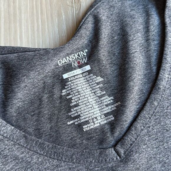 Danskin Now Semi Fitted Active Tshirts Tops Size XL
TWO Pack - Picture 3 of 5